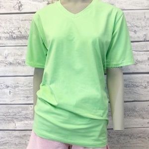 NWT EllieO Pink Lounge T-shirt with Green and White Seersucker Tag